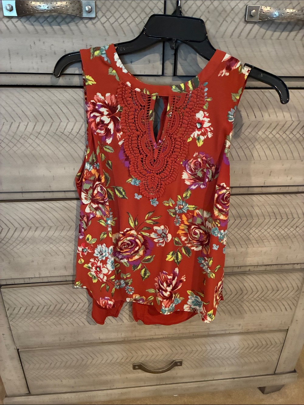 Daniel Rainn Red Floral Crochet-Detail Sleeveless Top